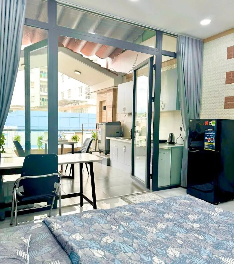 Guest house Cozy Room With Balcony Central 10Mins To Airport Maihouse Ho Chi Minh City